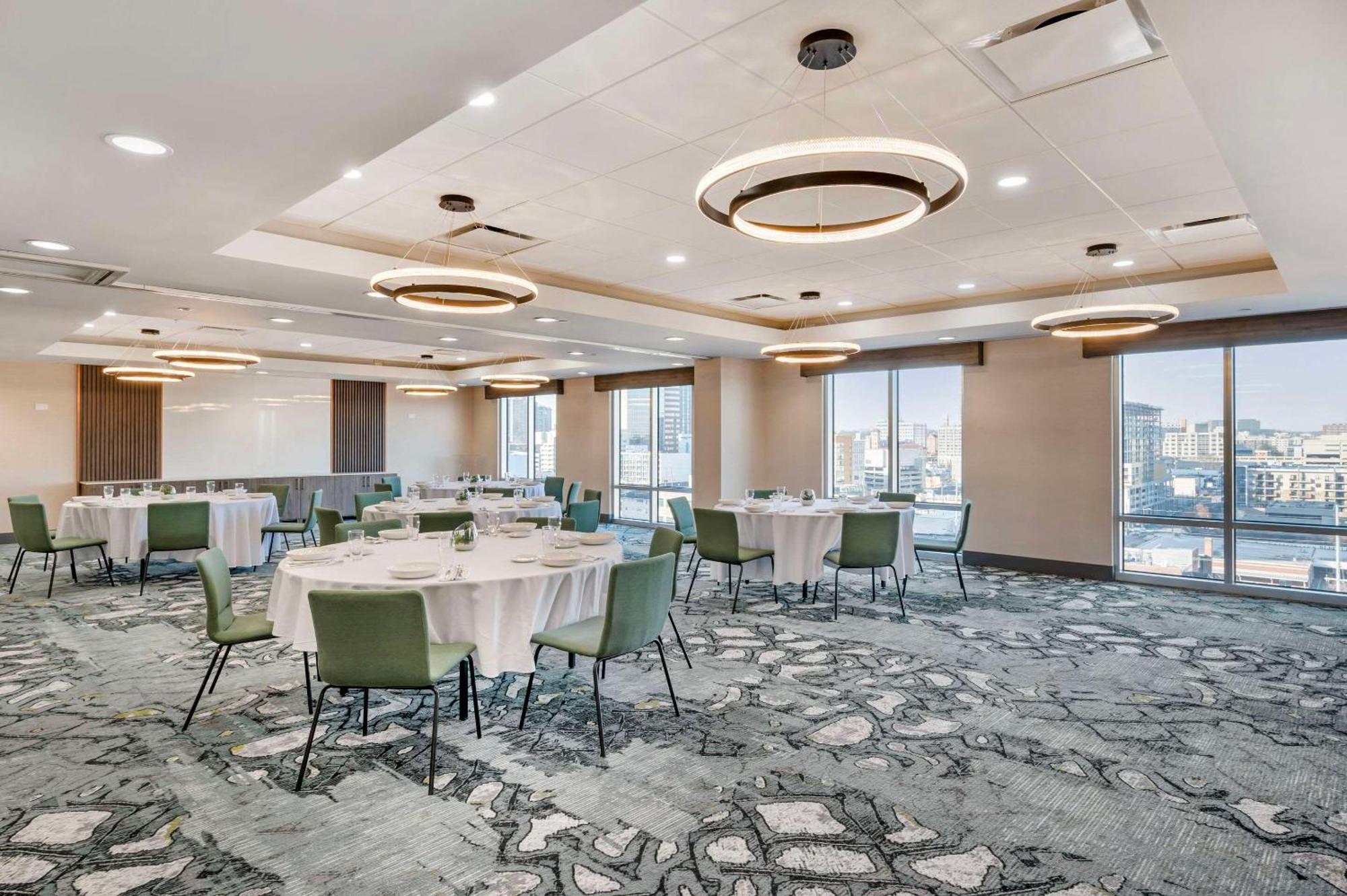 Cambria Hotel Nashville Midtown エクステリア 写真